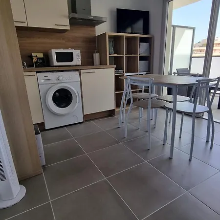 Апартаменты Brand New Studio With Balcony In Nice ! Ницца